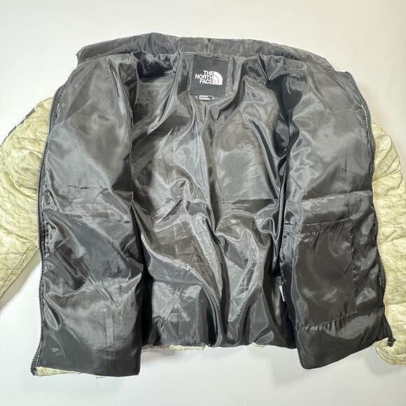 Supreme x The North Face 700 Down Nuptse Jacket Men’s M Cream Black Puffer - Picture 16 of 16